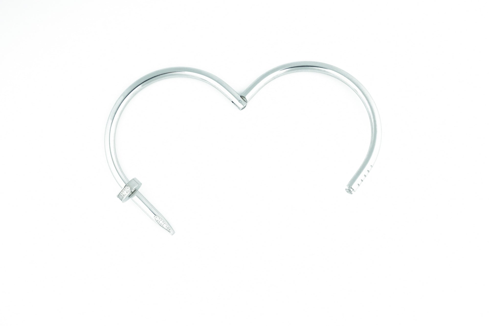 chic bracelet in silver nail jewel